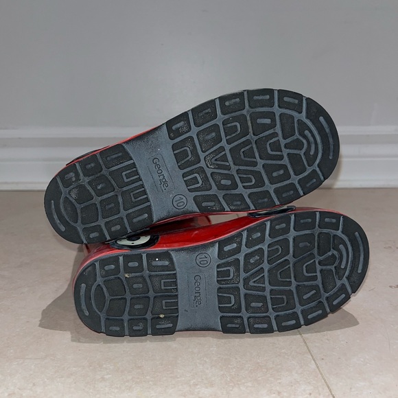 Fire Engine Rainboots - Picture 5 of 5